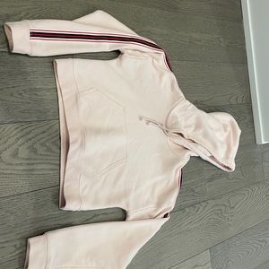 PINK CROPPED SWEATSHIRT